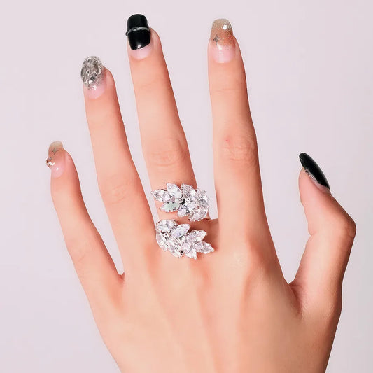 Anillos con diseño de hojas e incrustación de circonia para mujer