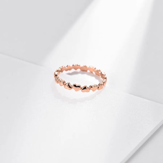 Anillo de acero inoxidable 304 con diseño de corazón para mujer