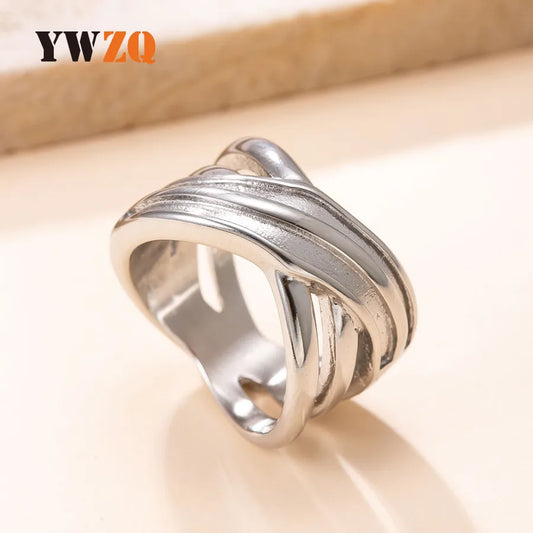 Anillo ajustable de acero y titanio con diseño cruzado, unisex