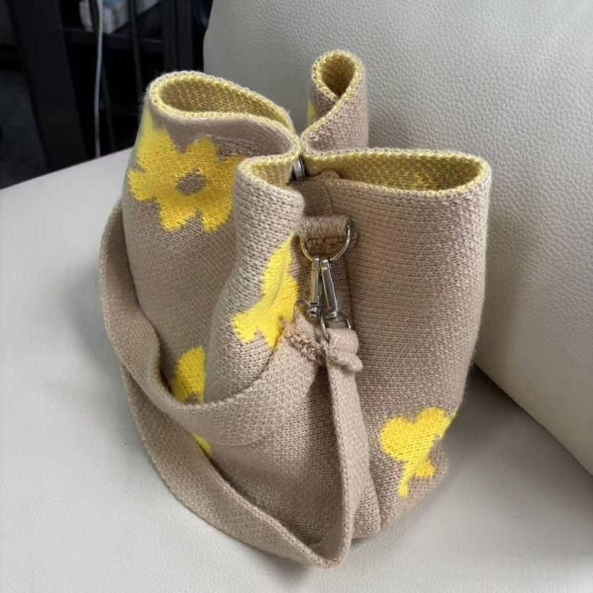 Bolso tote con flores tejidas a crochet para mujer - imagen 5
