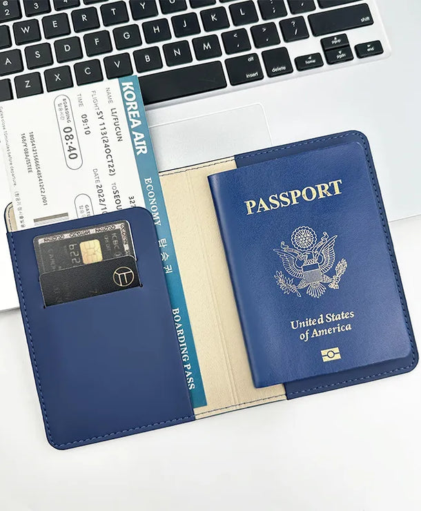 Portapasaportes unisex de piel sintética con diseño calado de avión - imagen 2