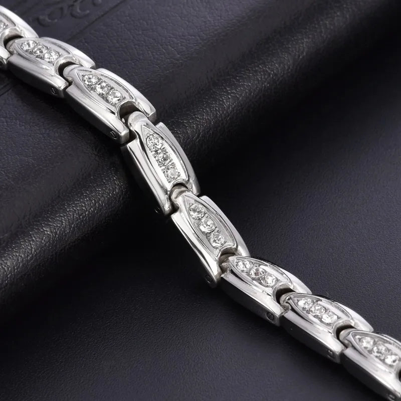 Pulsera de acero de titanio con micro-incrustaciones y cierre magnético - imagen 3