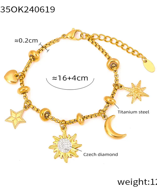 Pulsera de acero 304 con baño de oro 18K y dijes de cruz, estrella y corazón - imagen 8