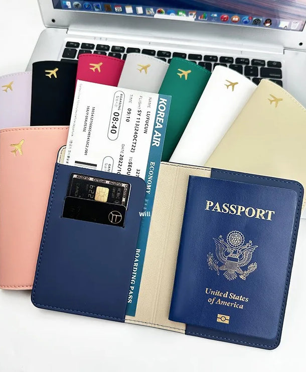 Portapasaportes unisex de piel sintética con diseño calado de avión
