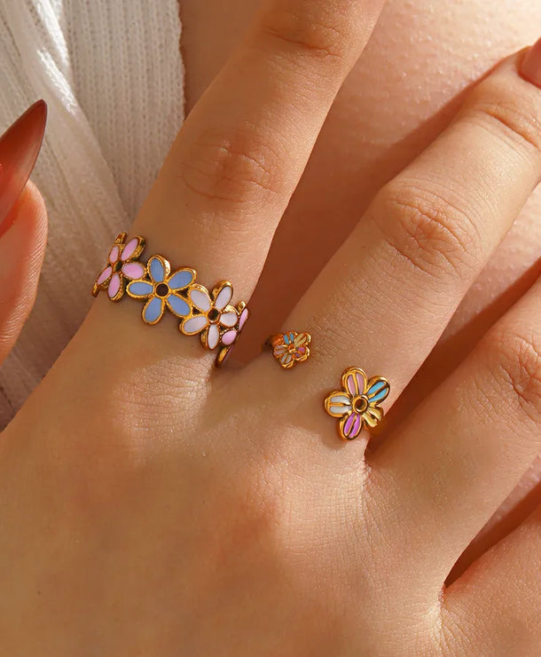 Anillo ajustable de acero 304 con baño de oro 18K, flor y resina