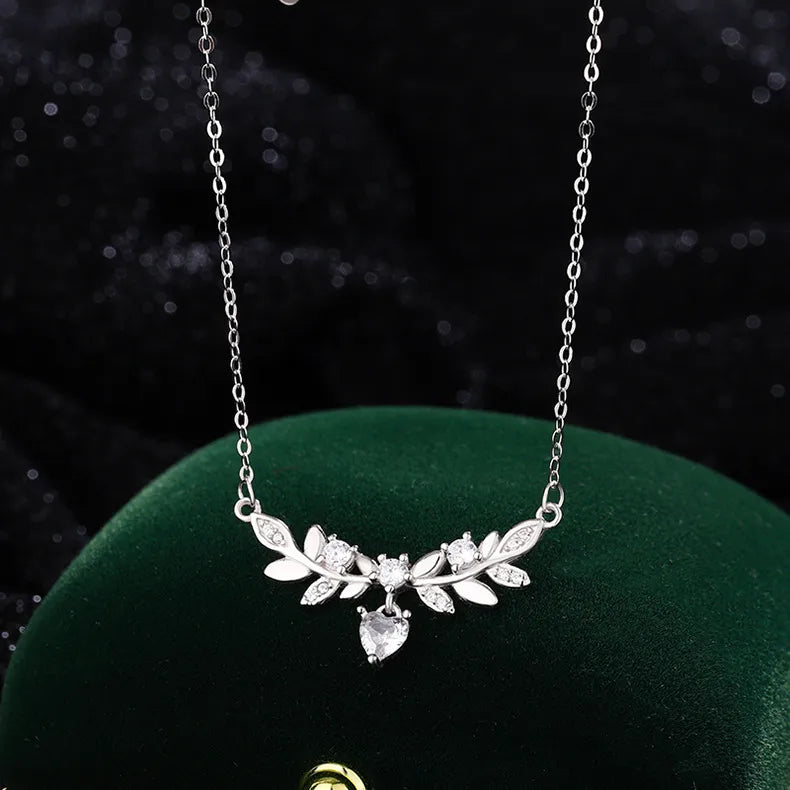 Collar de plata con circonias y diseño de hojas de laurel para mujer - imagen 6