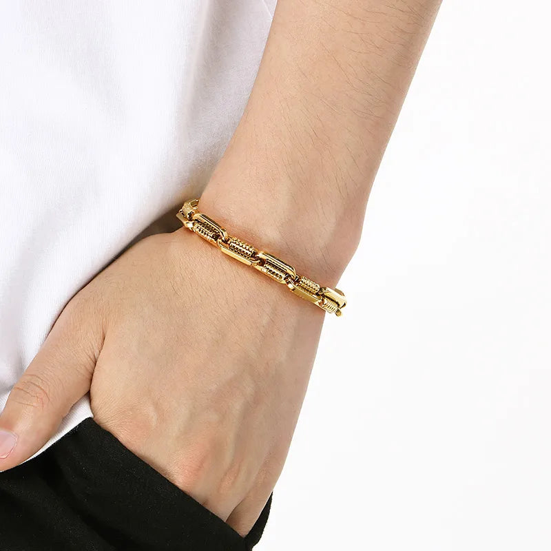 Pulsera de eslabones ovalados con patrón de engranaje chapada en oro 18K - imagen 10