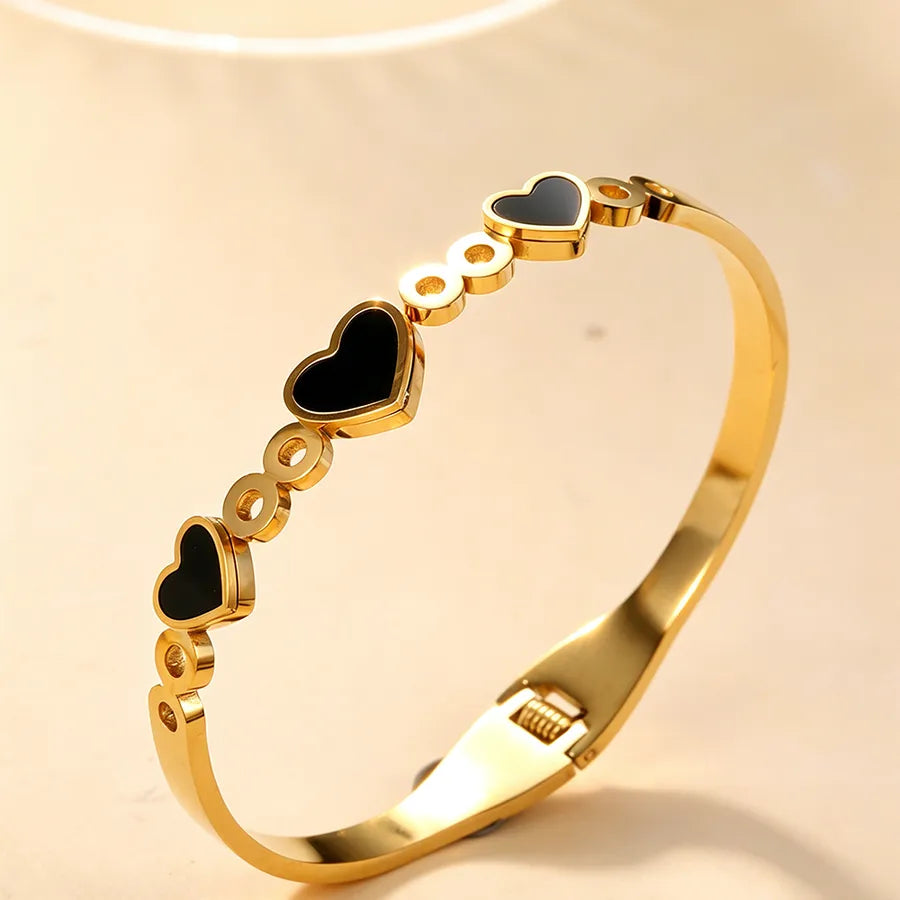Brazalete asimétrico de acero 304 con diseño de corazón para mujer - imagen 3