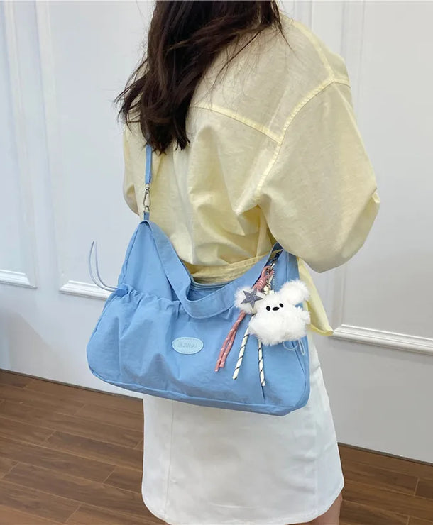 Bolso cruzado forma dumpling para mujer en nylon con pliegues - imagen 4