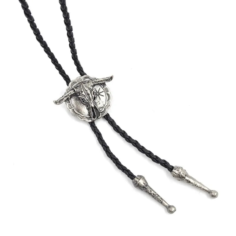 Corbata bolo de aleación con cordón de piel y dijes de estrella y calavera - imagen 6