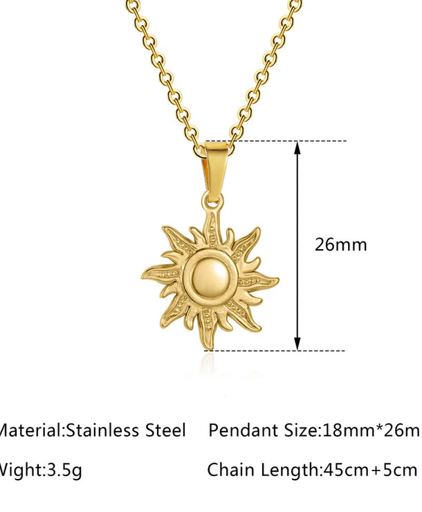 Collar con dije de sol 3D en acero de titanio chapado en oro 18K - imagen 4