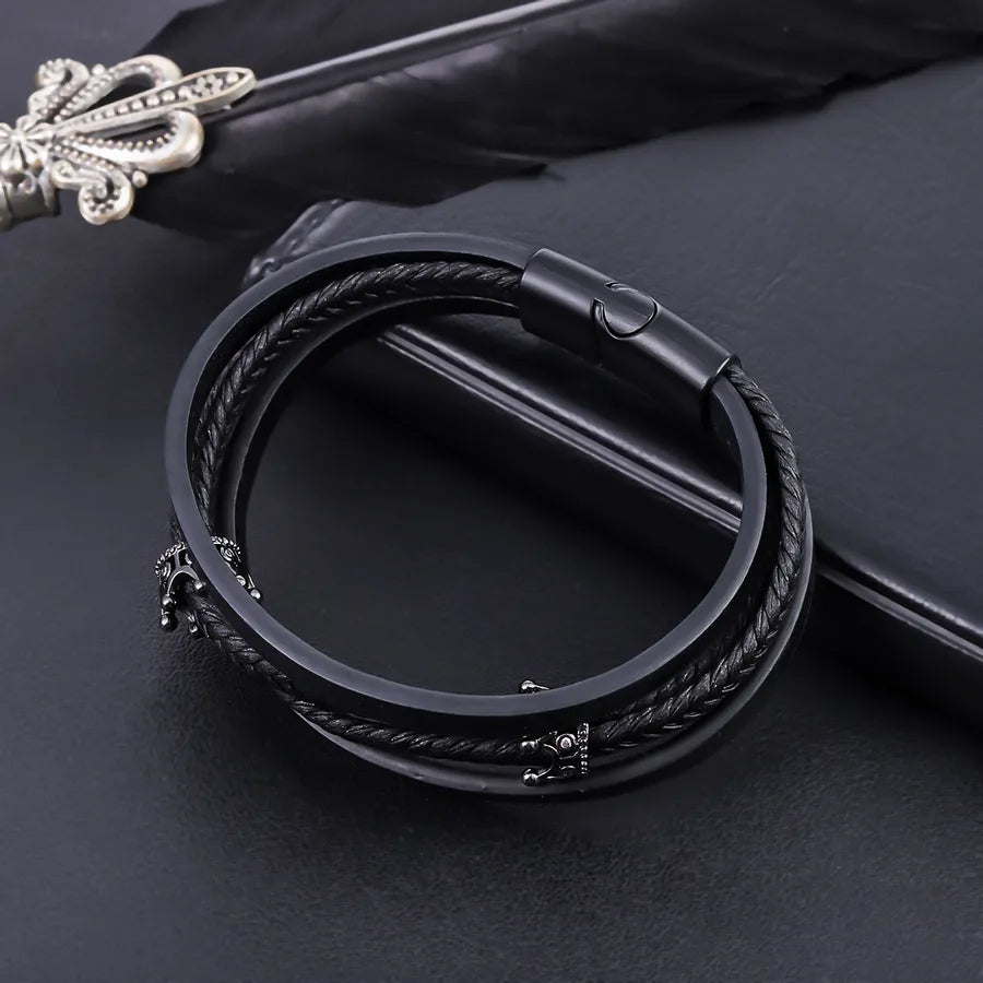 Pulsera de piel con dije de corona y broche magnético, unisex - imagen 3