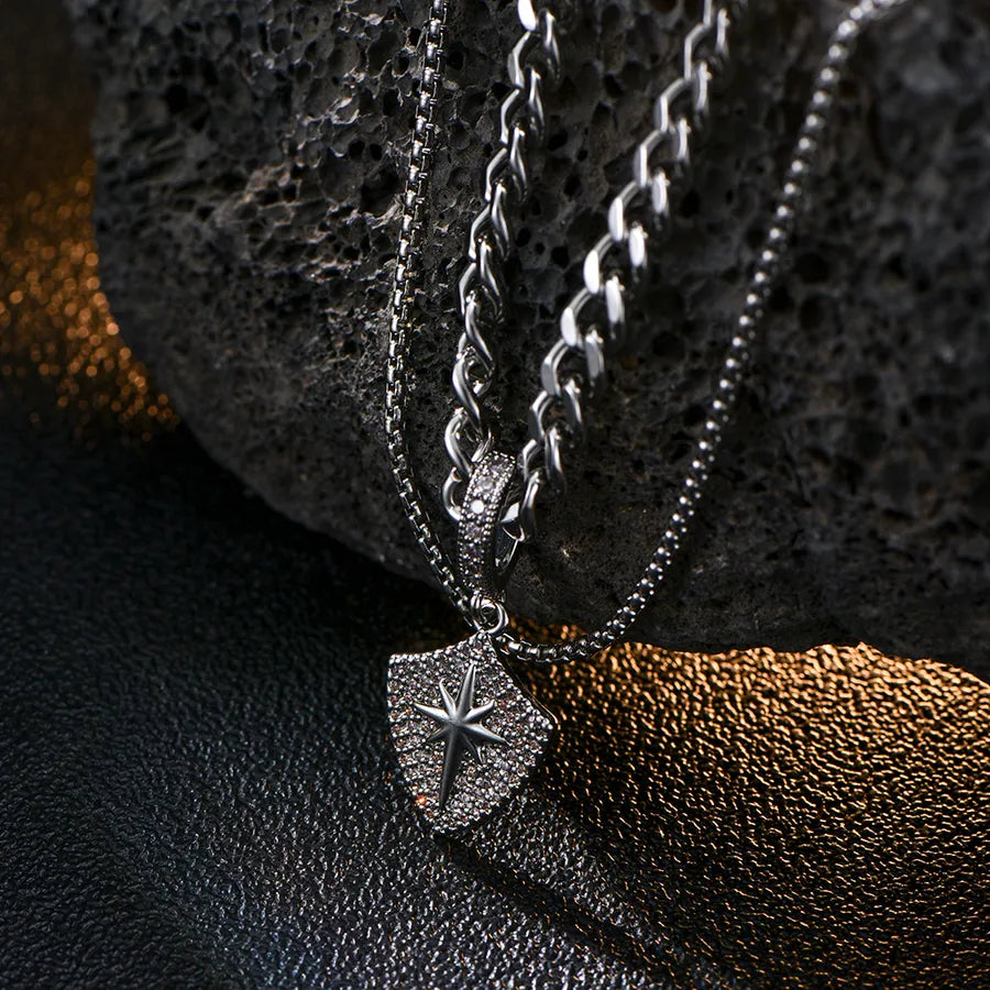 Collar doble de escudo sol y estrella con circonias para hombre - imagen 7