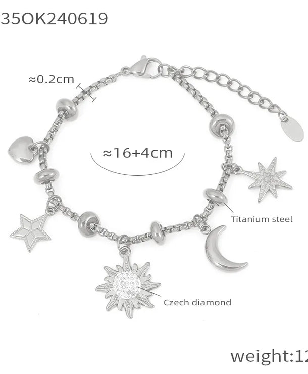 Pulsera de acero 304 con baño de oro 18K y dijes de cruz, estrella y corazón - imagen 14