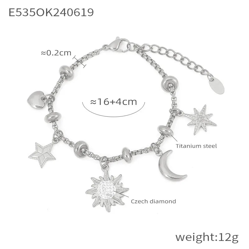 Pulsera de acero 304 con baño de oro 18K y dijes de cruz, estrella y corazón - imagen 14
