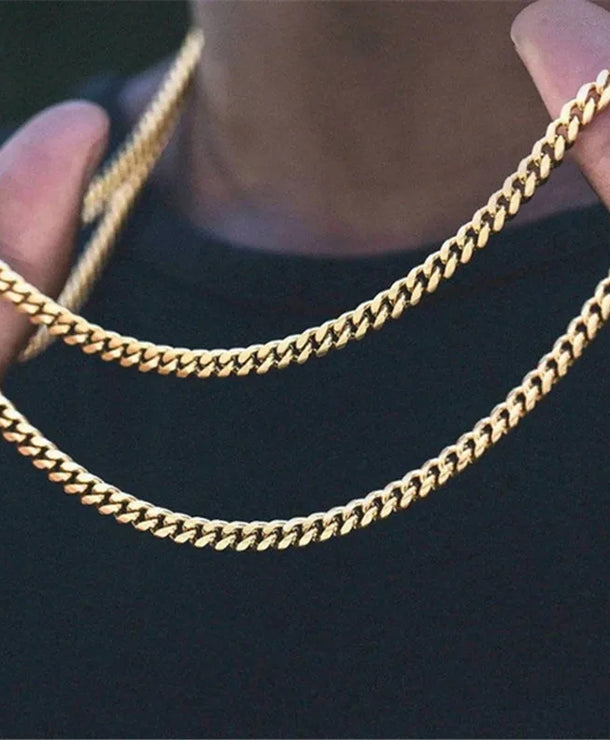 Collar de acero de titanio con baño de oro 18K, estilo minimalista unisex