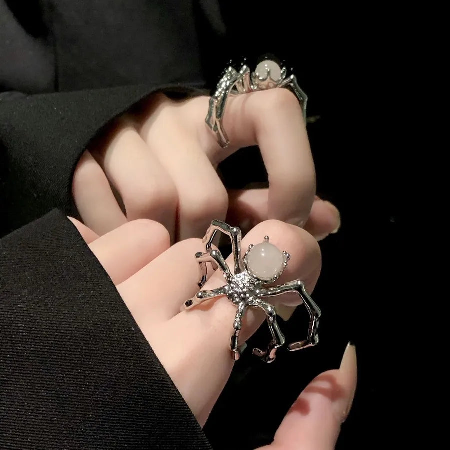 Anillo con diseño de gato con alas e incrustaciones tipo diamante - imagen 14