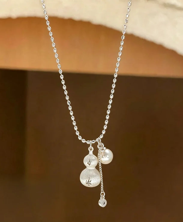 Collar con dije de cristal transparente y acabado cepillado para mujer - imagen 11