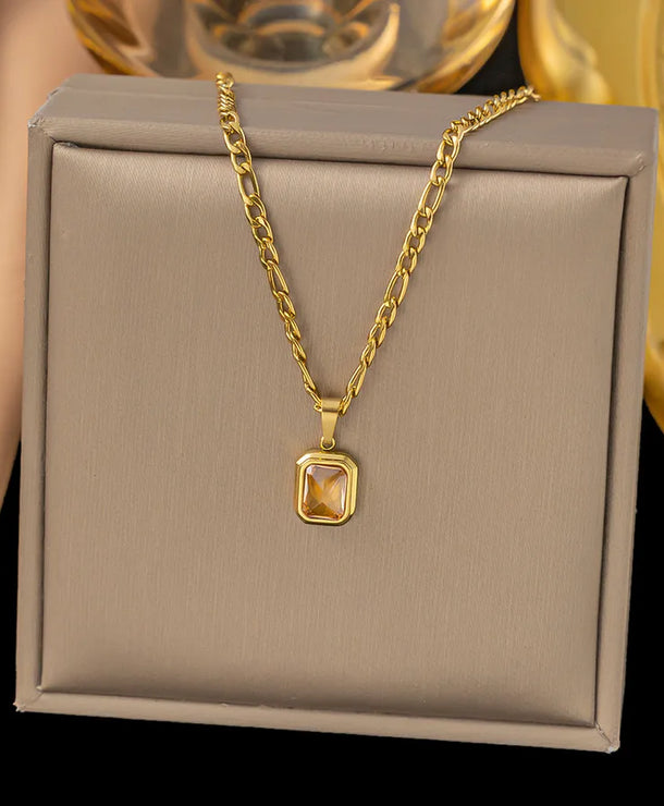 Collar con dije cuadrado de acero 304 con baño de oro 18K para mujer - imagen 4
