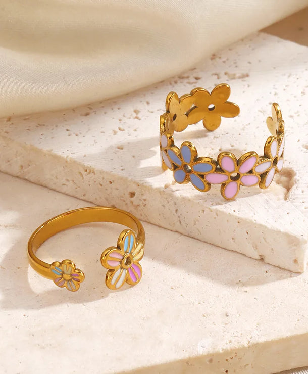 Anillo ajustable de acero 304 con baño de oro 18K, flor y resina - imagen 4