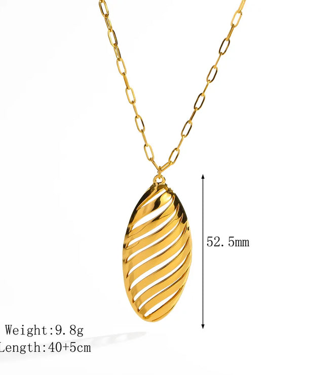 Collar de acero 304 con baño de oro 14K y diseño de flor y mariposa - imagen 6