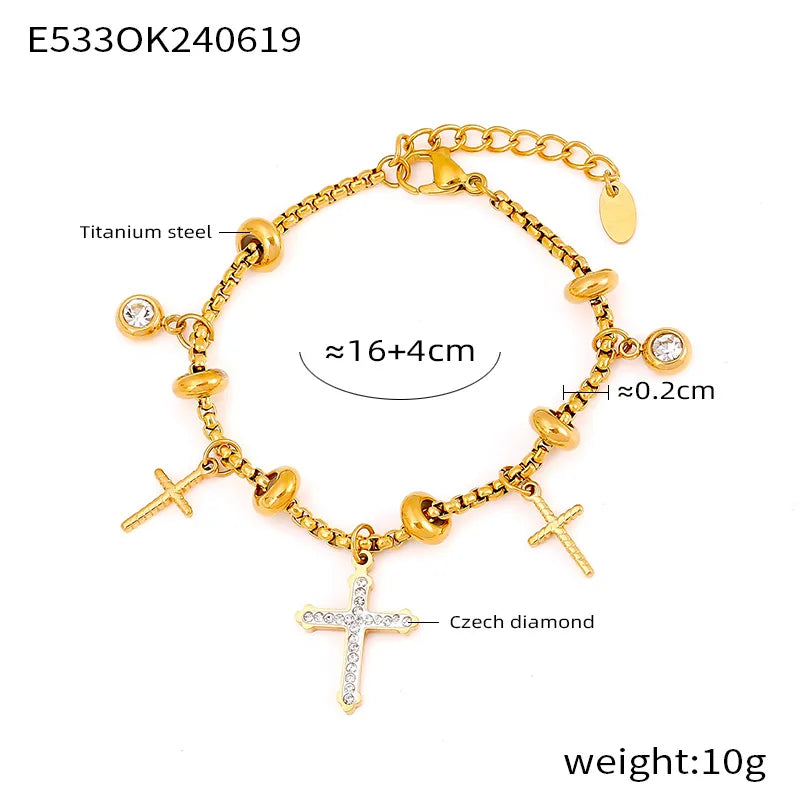 Pulsera de acero 304 con baño de oro 18K y dijes de cruz, estrella y corazón - imagen 11