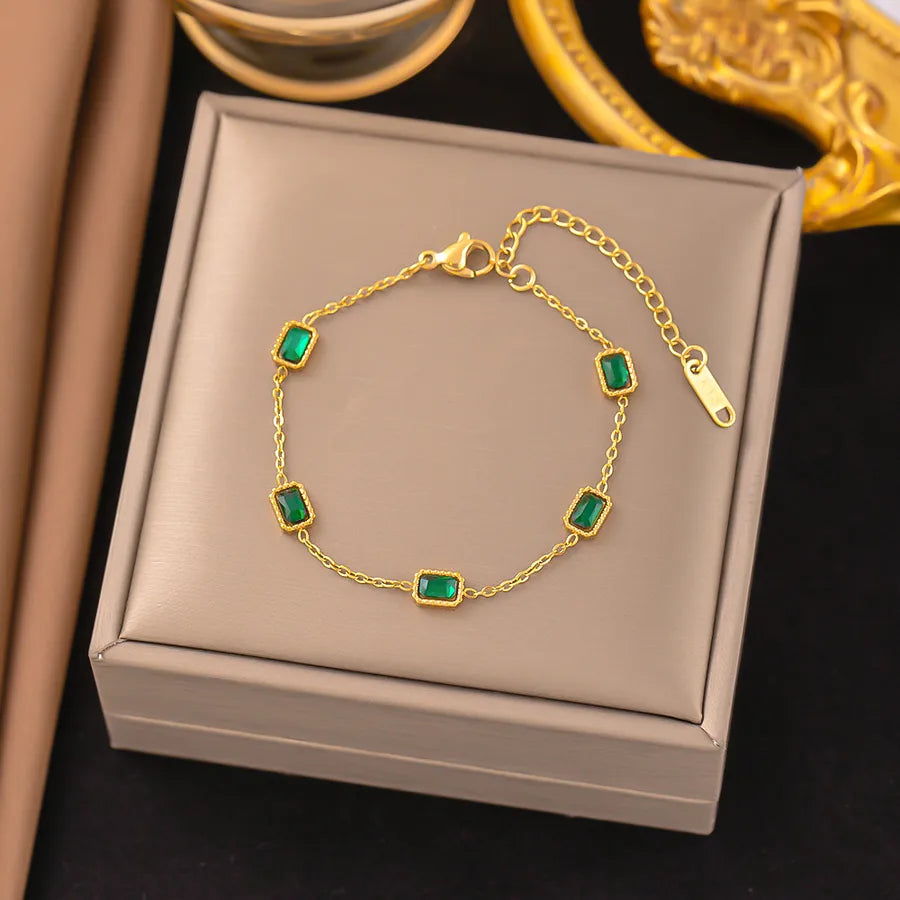 Pulsera de corazones con cadena cubana en acero 304 y baño de oro 18K - imagen 33