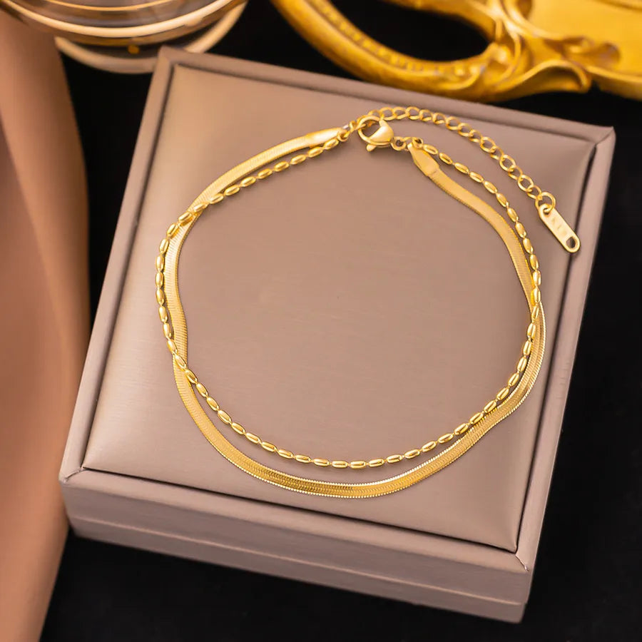 Pulsera de corazones con cadena cubana en acero 304 y baño de oro 18K - imagen 13