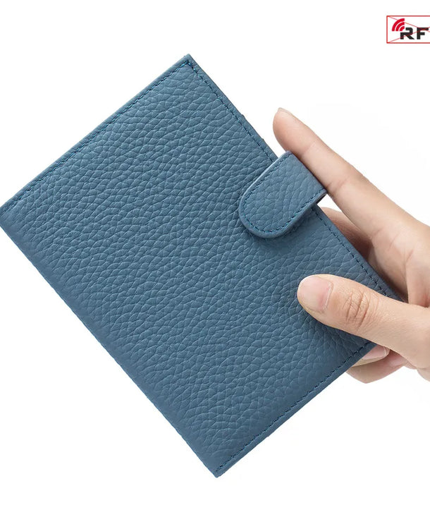 Portapasaportes de piel genuina para mujer con protección RFID - imagen 5