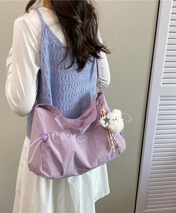 Bolso cruzado forma dumpling para mujer en nylon con pliegues - imagen 3