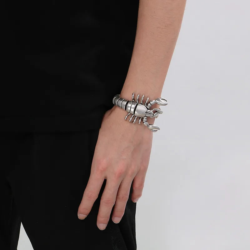 Pulsera de acero 304 con baño de oro 18K y dije de escorpión - imagen 4