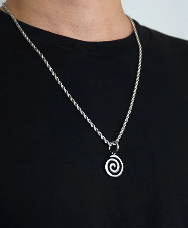 Collar con dije de espiral geométrico en acero de titanio - imagen 6