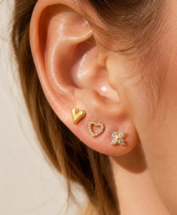 Aretes de acero 304 con diseño de corazón tridimensional y baño de oro 18K
