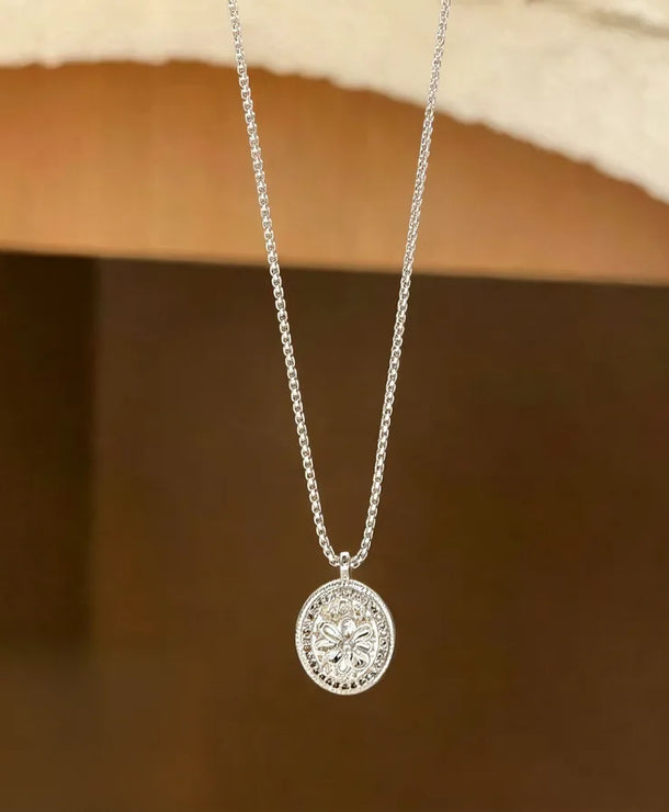 Collar con dije de cristal transparente y acabado cepillado para mujer - imagen 8