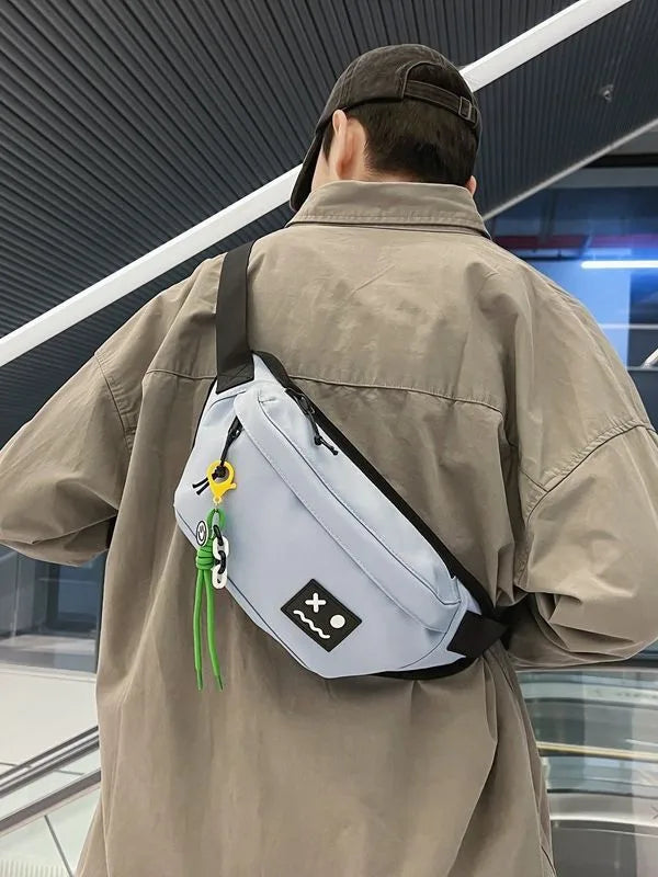 Riñonera de nylon para hombre en color liso, estilo urbano casual