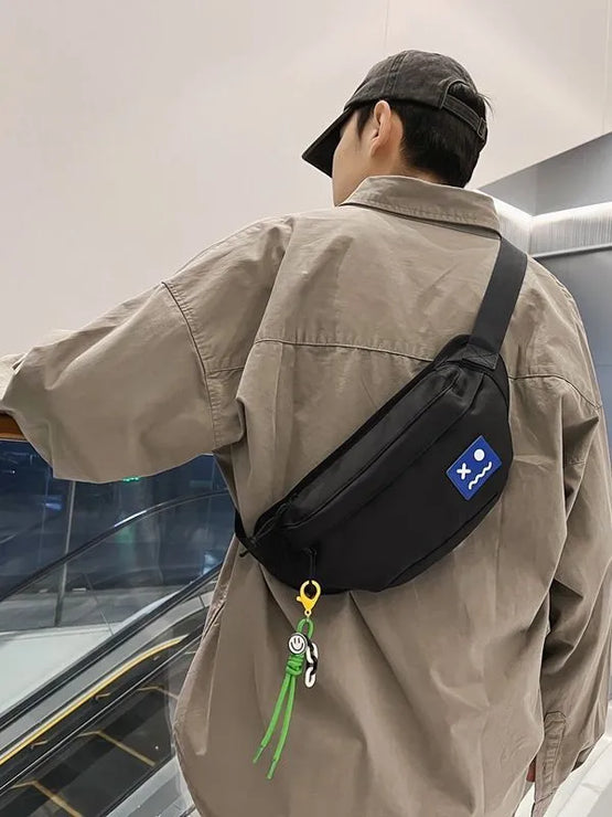 Riñonera de nylon para hombre en color liso, estilo urbano casual - imagen 3