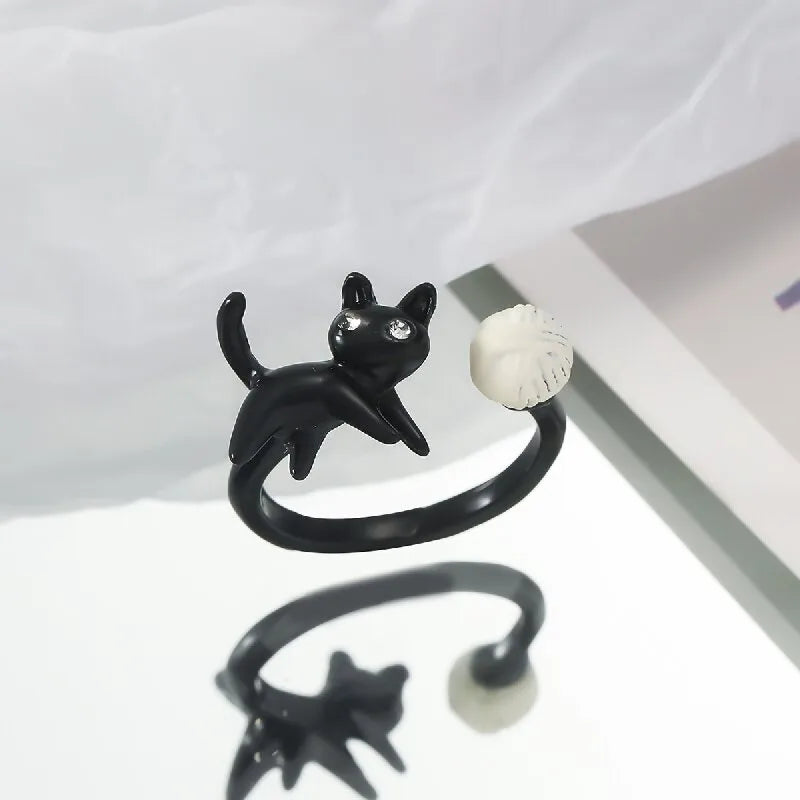 Anillo con diseño de gato con alas e incrustaciones tipo diamante - imagen 19